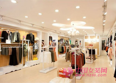 選擇服裝加盟項(xiàng)目要注意什么_加盟須知_中國女裝網(wǎng)